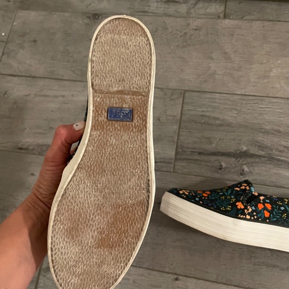 Shoes - Picture 6 of 6